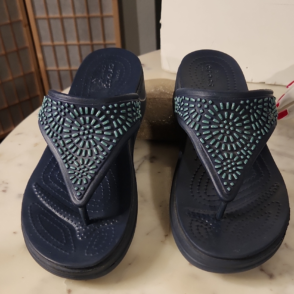CROCS Dual Comfort Navy Blue & Green Textured Strap Slip-On Sandal Sz 8